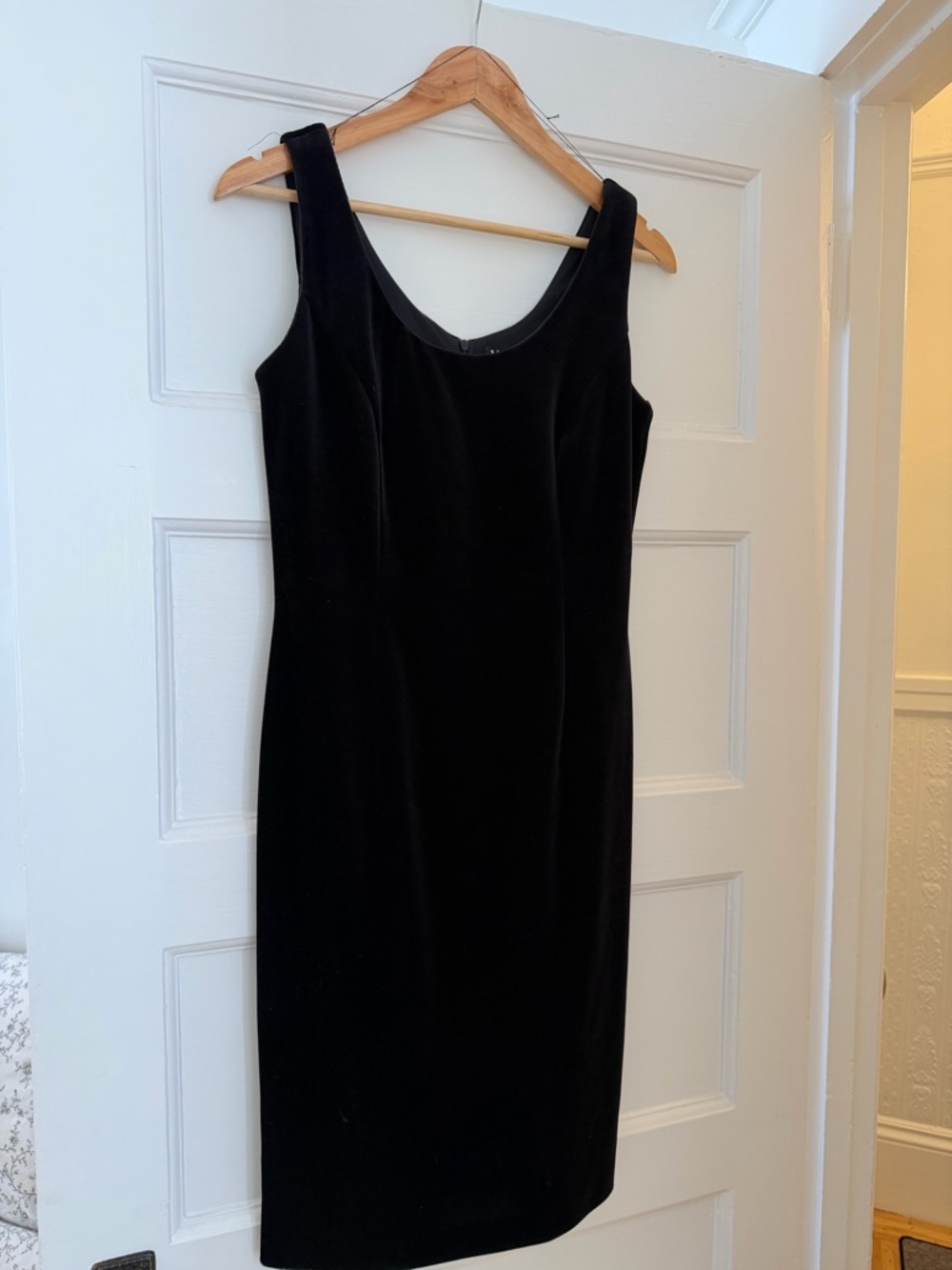 Vera Mont Black Sleeveless Midi Dress